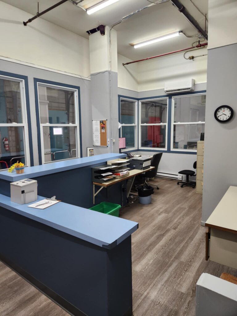 Storage Units at Depot-Cle Entreposage - 4840 Acorn St, Montreal, QC